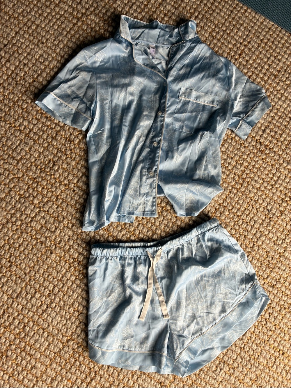 stars above Light Blue Satin Short-Sleeve Pajama Set